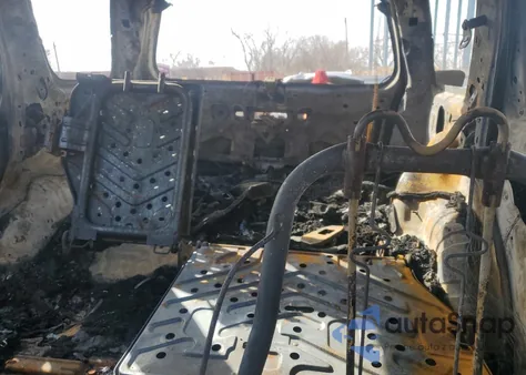 2005 Mercury Mariner из США, поврежденный, VIN 4M2YU56105DJ03725